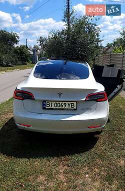 Седан Tesla Model 3 2021 в Полтаве