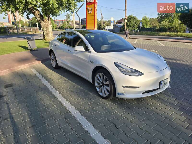 Седан Tesla Model 3 2019 в Хмельницькому