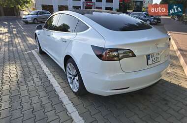 Седан Tesla Model 3 2019 в 
