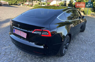 Седан Tesla Model 3 2018 в 