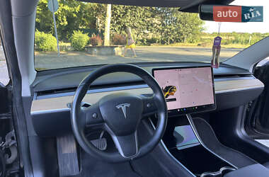 Седан Tesla Model 3 2018 в 