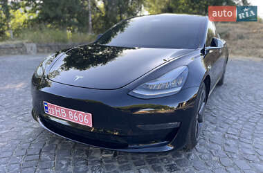 Седан Tesla Model 3 2018 в 