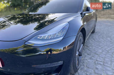 Седан Tesla Model 3 2018 в 