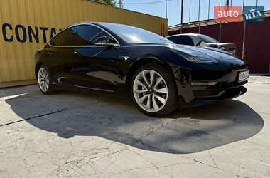 Седан Tesla Model 3 2018 в 
