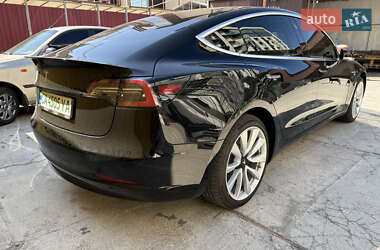 Седан Tesla Model 3 2018 в 