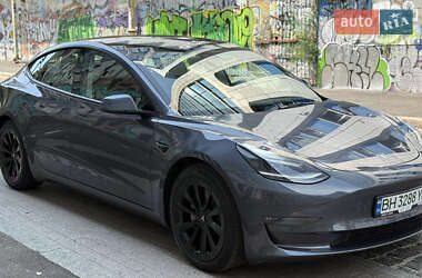 Седан Tesla Model 3 2022 в Одессе