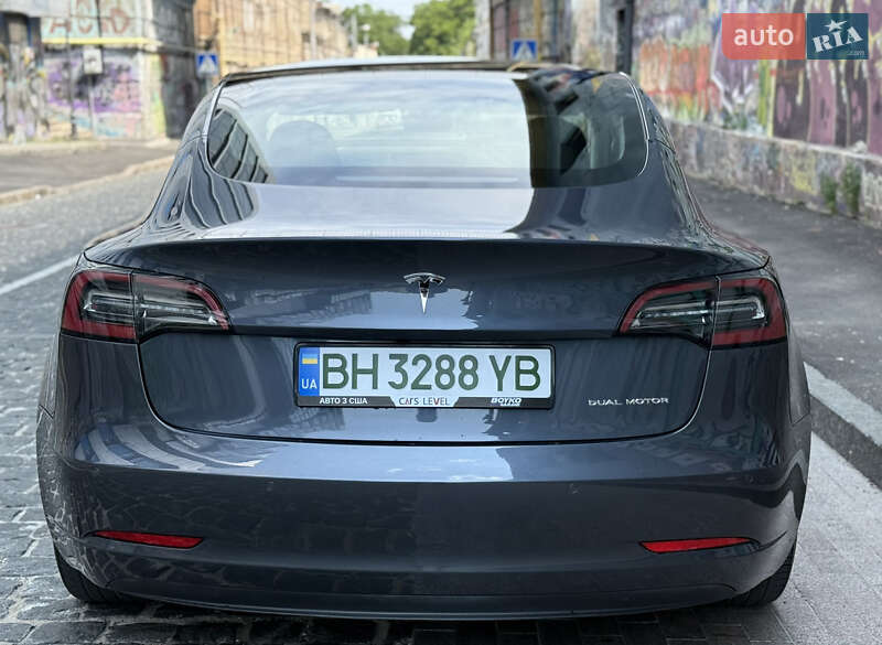 Седан Tesla Model 3 2022 в Одессе