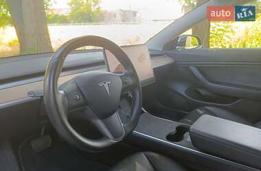 Седан Tesla Model 3 2019 в 