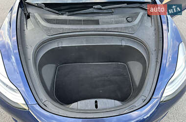 Седан Tesla Model 3 2018 в 