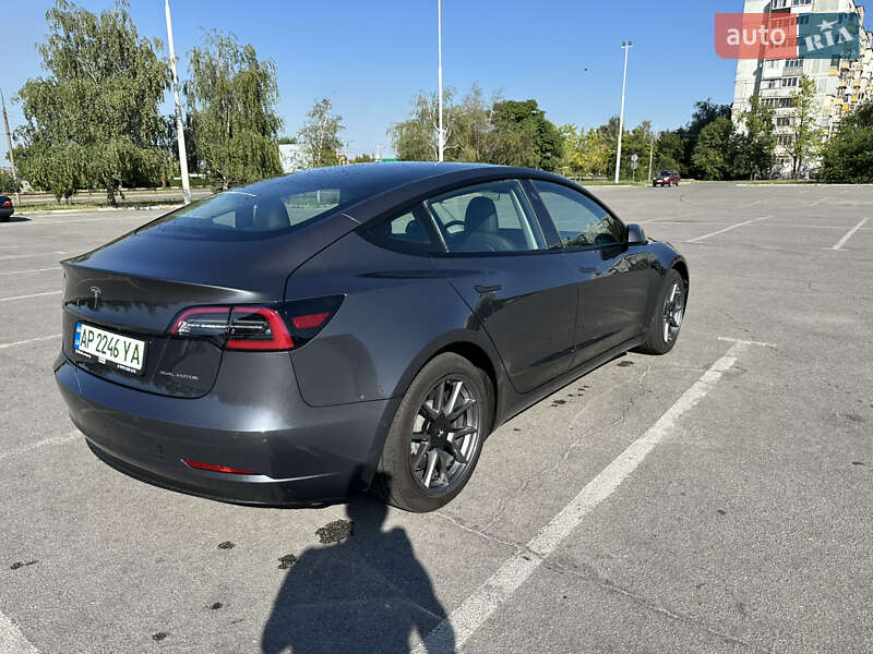 Седан Tesla Model 3 2022 в Запоріжжі