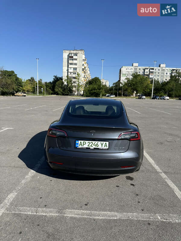 Седан Tesla Model 3 2022 в Запорожье