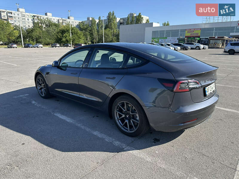 Седан Tesla Model 3 2022 в Запорожье