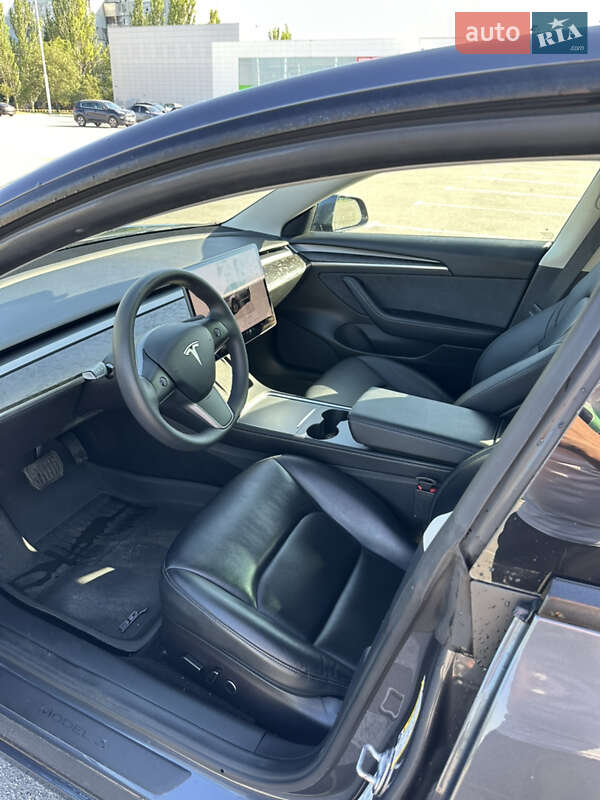 Седан Tesla Model 3 2022 в Запорожье