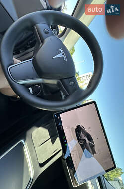 Седан Tesla Model 3 2022 в Запорожье