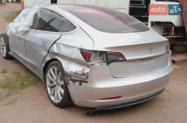 Седан Tesla Model 3 2018 в 