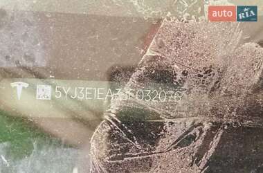 Седан Tesla Model 3 2018 в 