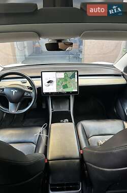 Седан Tesla Model 3 2018 в 