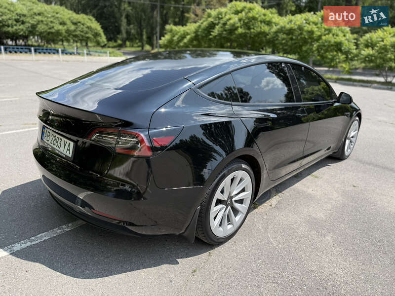 Седан Tesla Model 3 2022 в Вінниці