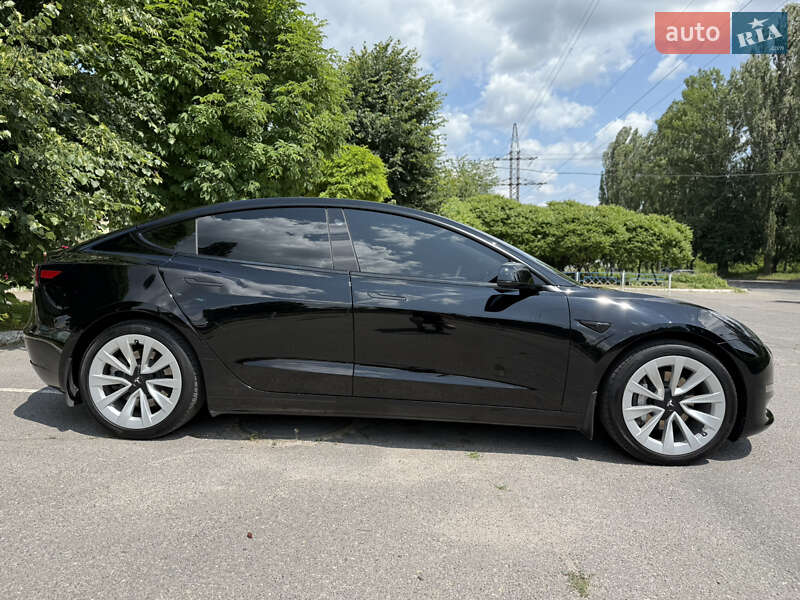 Седан Tesla Model 3 2022 в Вінниці