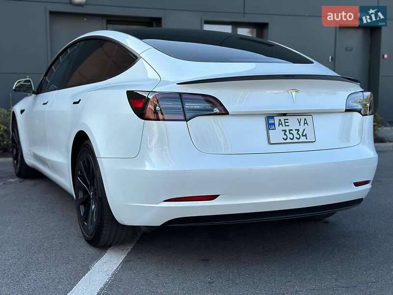 Седан Tesla Model 3 2022 в Хмельницькому