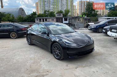 Седан Tesla Model 3 2021 в Києві