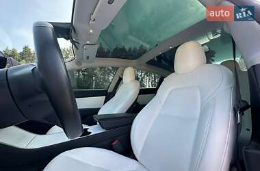 Седан Tesla Model 3 2019 в 