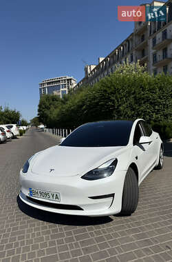 Седан Tesla Model 3 2022 в Одессе