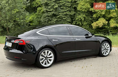 Седан Tesla Model 3 2019 в 