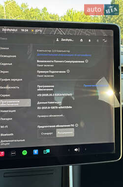 Седан Tesla Model 3 2018 в 