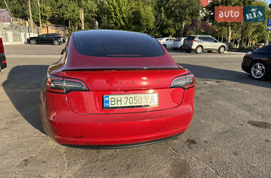 Седан Tesla Model 3 2018 в 