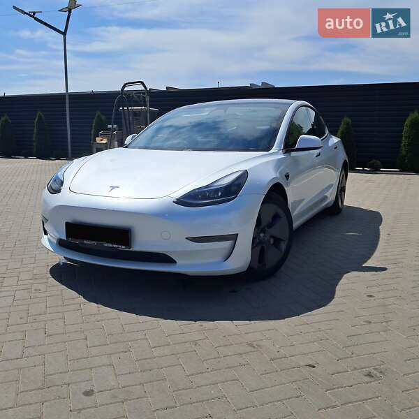 Седан Tesla Model 3 2020 в Ивано-Франковске
