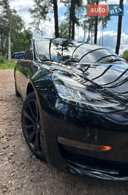 Седан Tesla Model 3 2018 в 