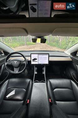Седан Tesla Model 3 2018 в 