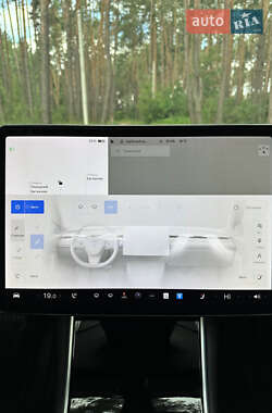 Седан Tesla Model 3 2018 в 