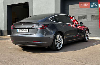 Седан Tesla Model 3 2018 в 