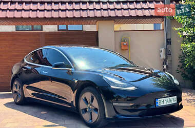 Седан Tesla Model 3 2019 в 