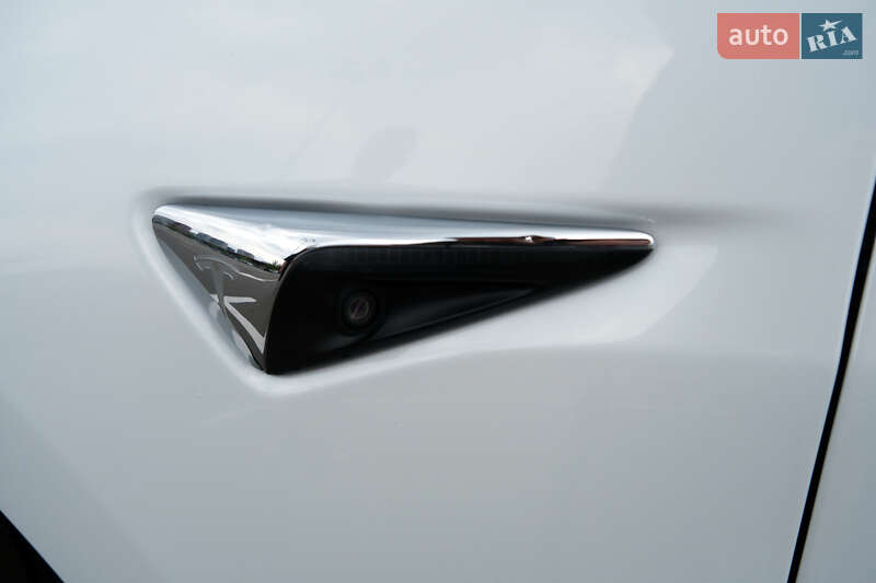 Седан Tesla Model 3 2019 в Києві