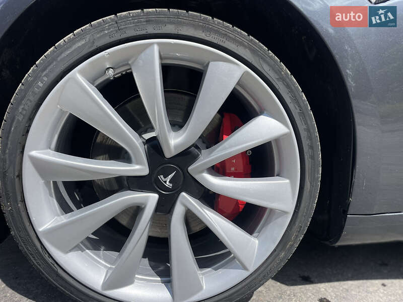 Седан Tesla Model 3 2019 в Львове фото 12 Седан Tesla Model 3 2019 в Львове