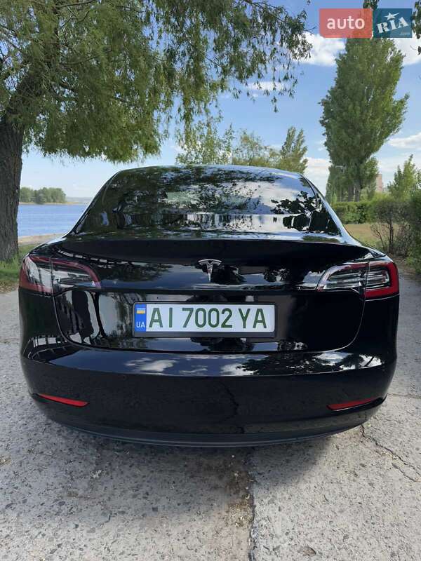 Седан Tesla Model 3 2019 в Києві