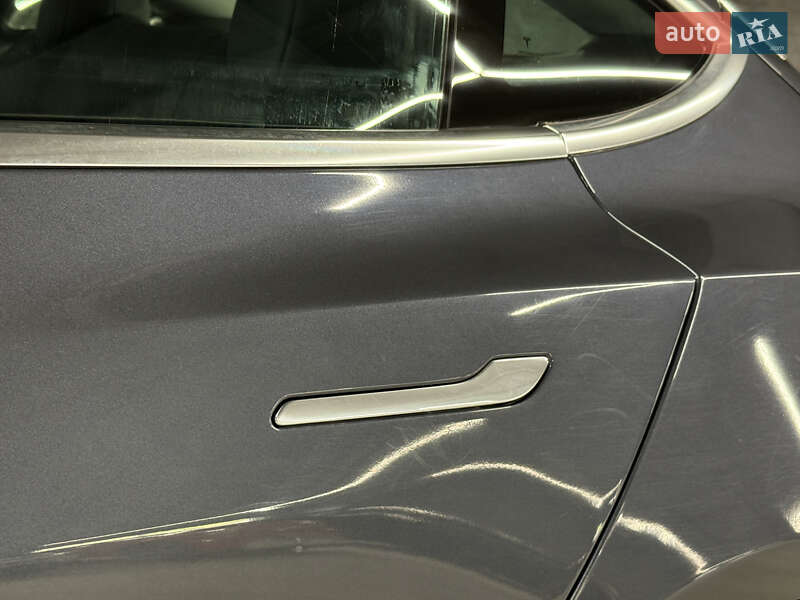 Седан Tesla Model 3 2019 в Владимире