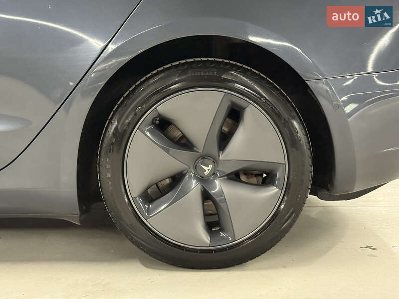 Седан Tesla Model 3 2019 в Владимире