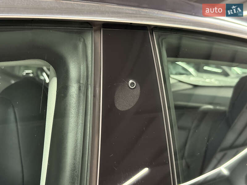 Седан Tesla Model 3 2019 в Владимире