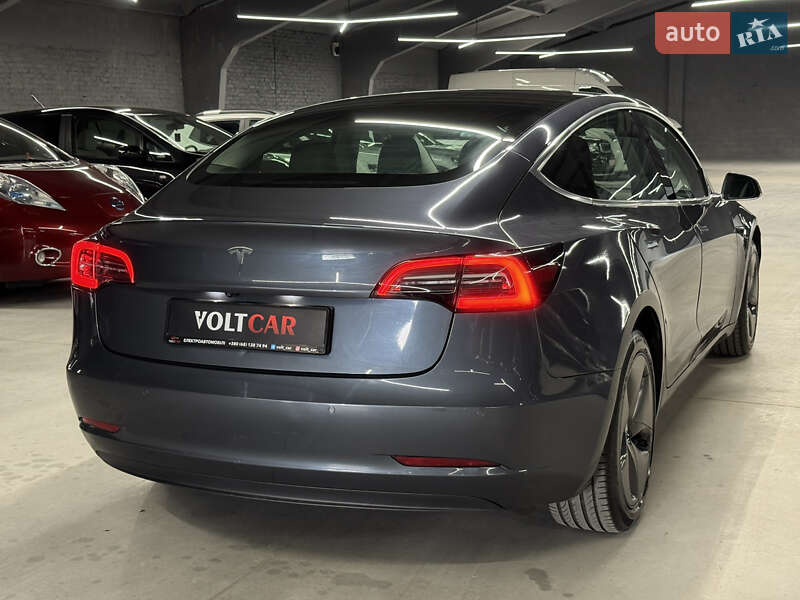 Седан Tesla Model 3 2019 в Владимире