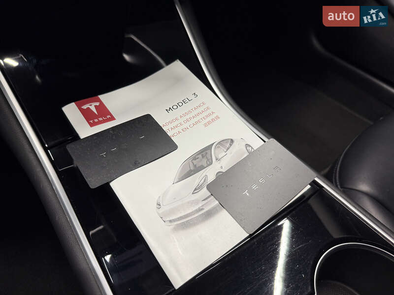 Седан Tesla Model 3 2019 в Владимире