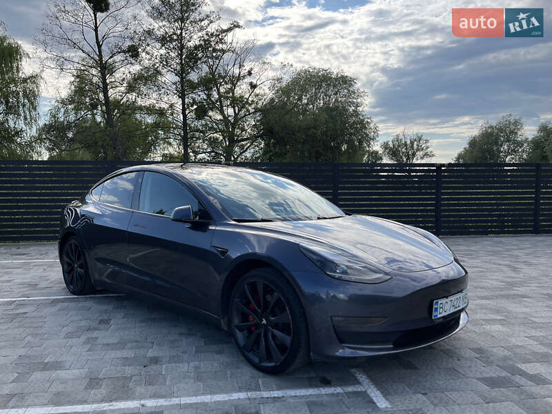 Седан Tesla Model 3 2020 в Каменке-Бугской