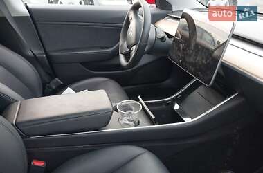 Седан Tesla Model 3 2018 в 