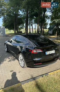 Седан Tesla Model 3 2018 в 