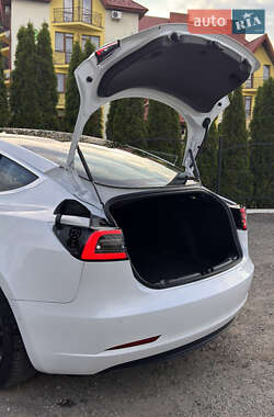 Седан Tesla Model 3 2019 в 