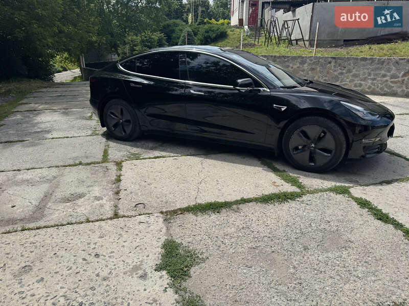 Седан Tesla Model 3 2019 в Шепетівці