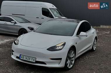 Седан Tesla Model 3 2020 в Львове